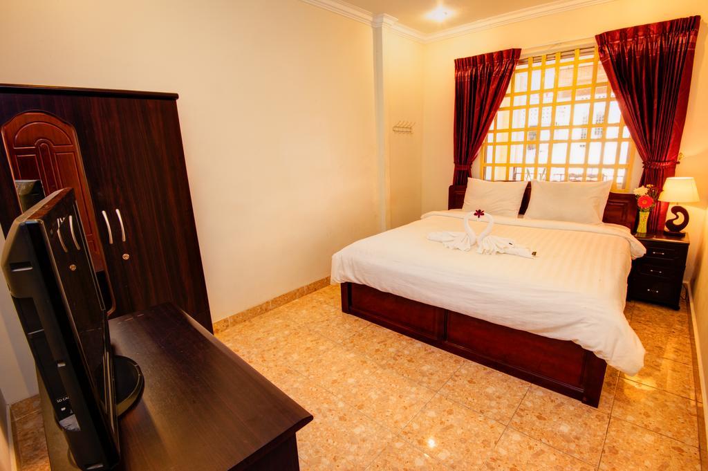 B52 Hostel Phnom-Penh Buitenkant foto