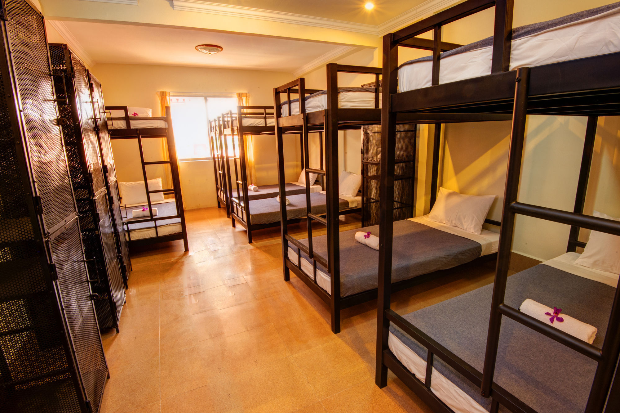 B52 Hostel Phnom-Penh Buitenkant foto